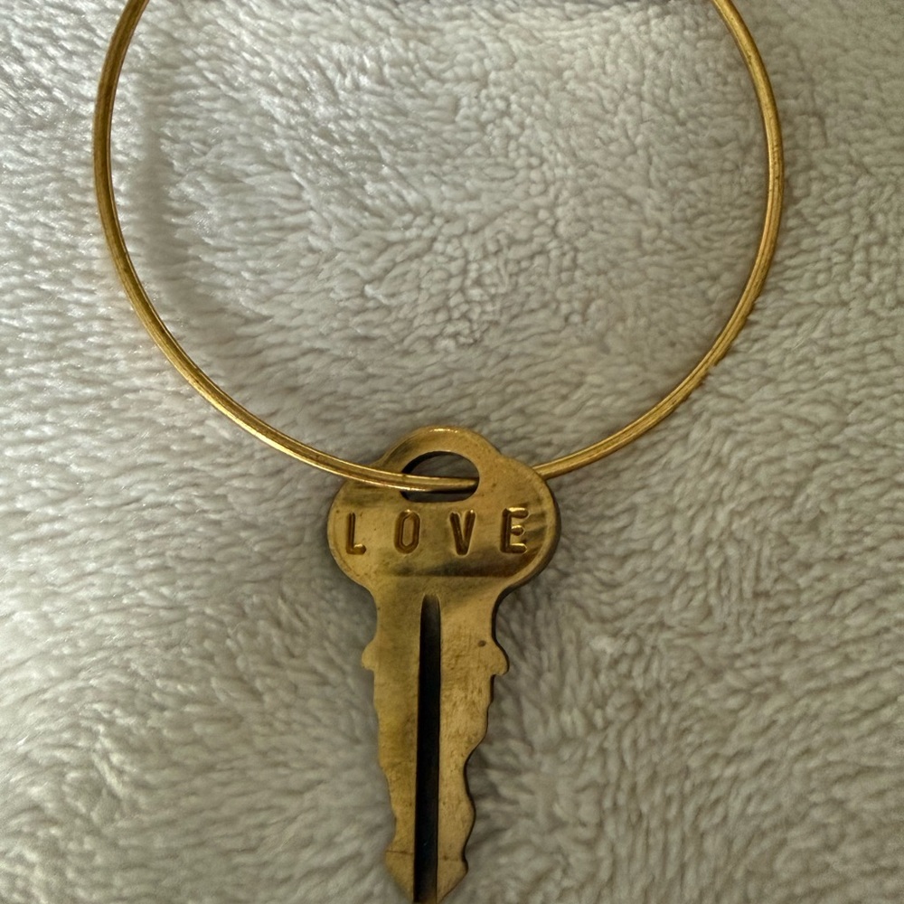 The Giving Key - LOVE Key Pendant bracelet in Gold Tone